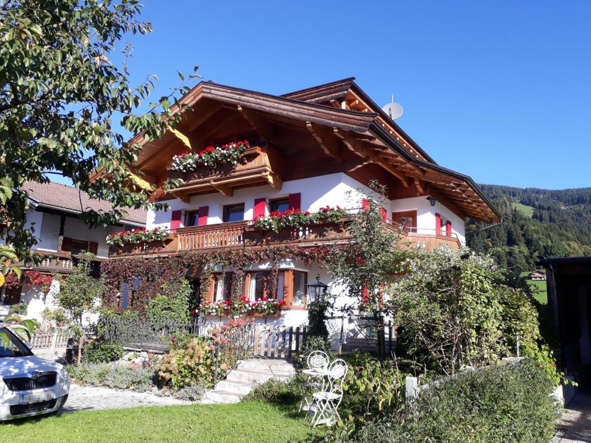 Appartement Haus Erika à Brixen im Thale Extérieur photo