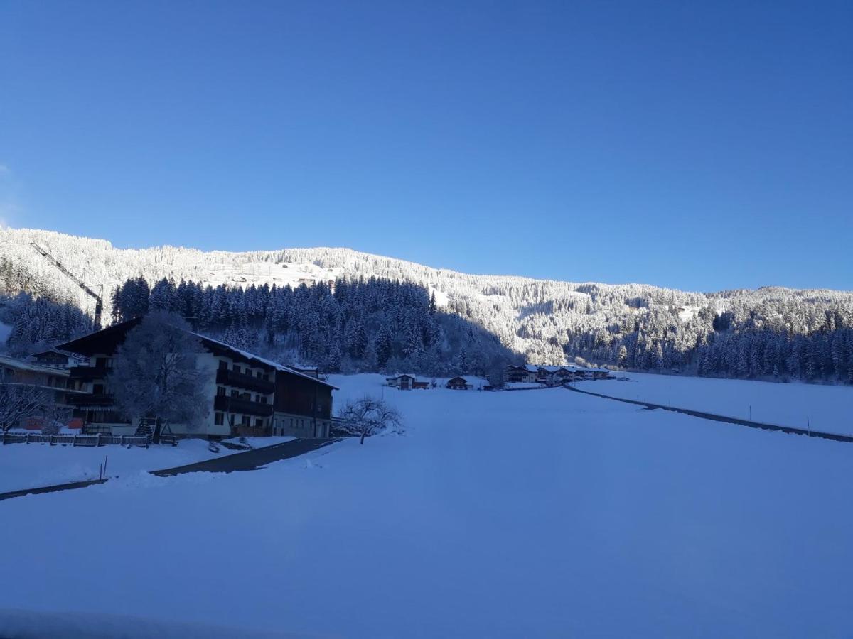 Appartement Haus Erika à Brixen im Thale Extérieur photo